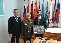 Опыт ветеранов служит укреплению обороноспособности страны